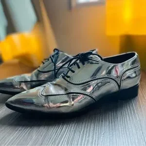 Giuseppe Zanotti Black Leather Oxfords with Silver Accents Giuseppe Zanotti Metallic Silver Patent Leather Lace Up  main image 2